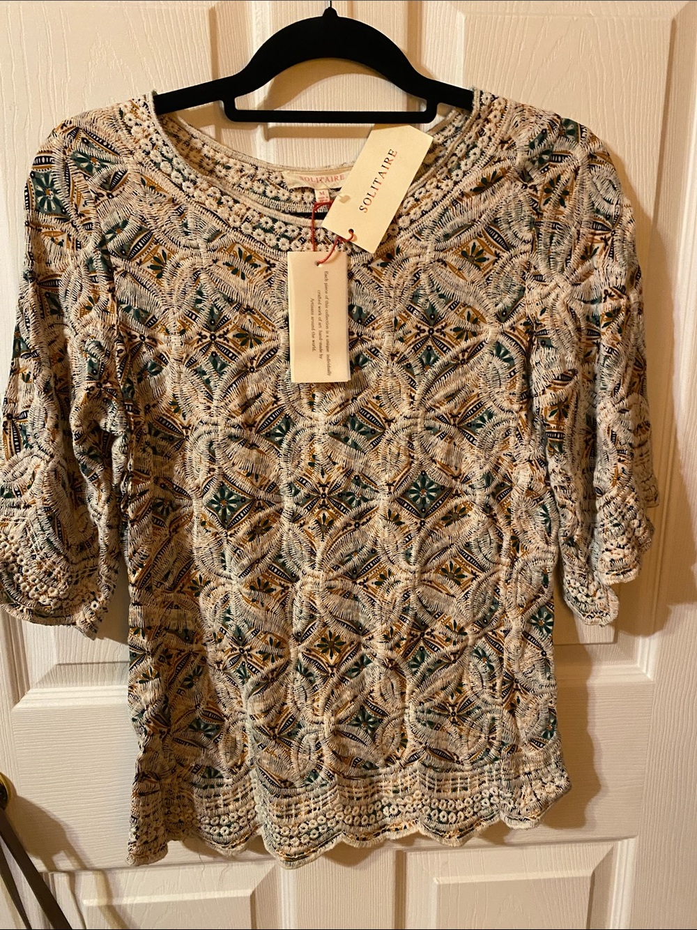 Solitaire Cream Blouse with Green and Gold Geometric Motif NWT